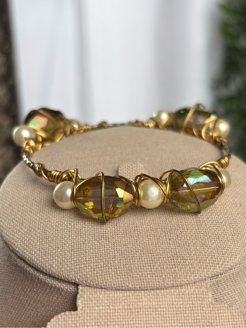 Bourbon & Boweties Gold Wire Wrapped Bangle Bracelet Green Crystal Bracelet
